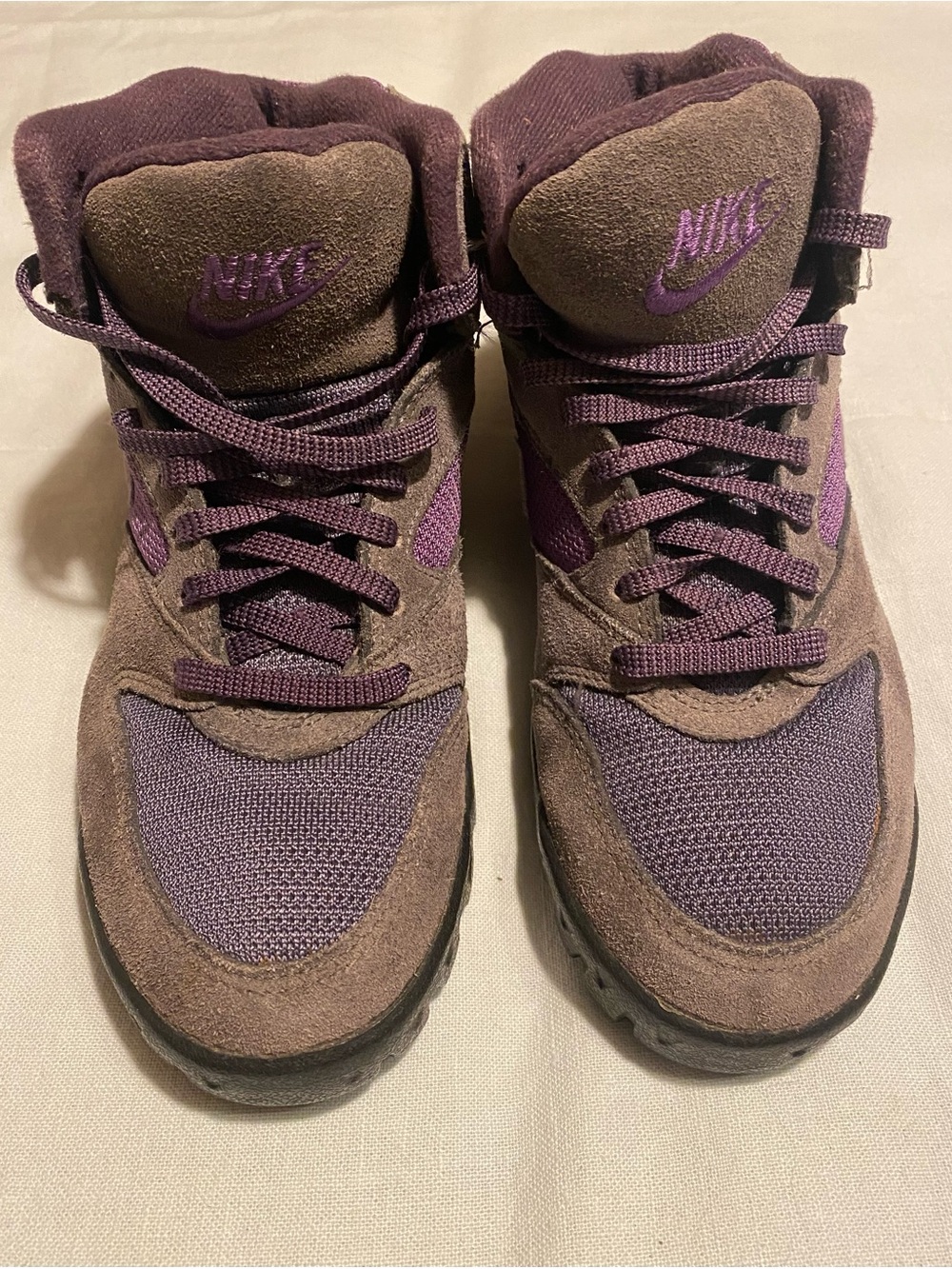 Nike Caldera Vintage Women Hiking Boots